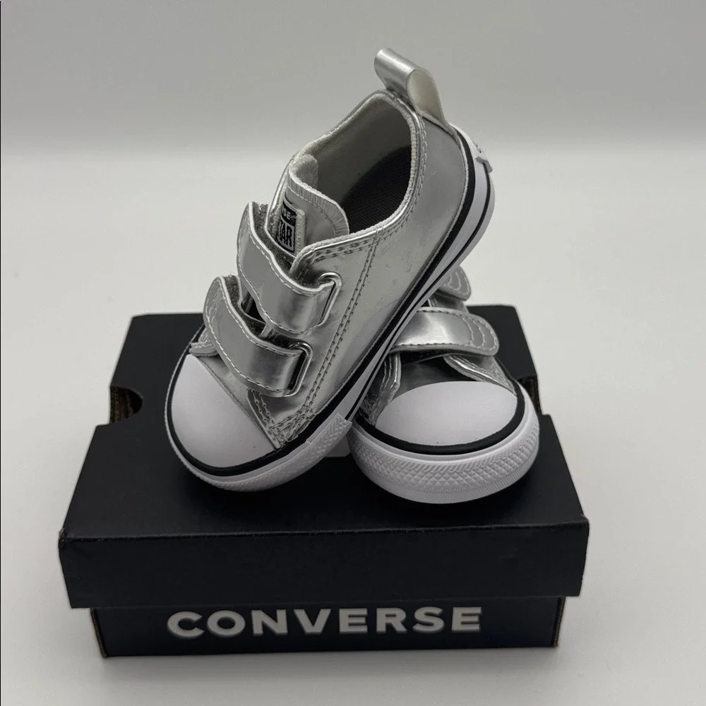 Converse Baby Metallic Silver‎ Sneakers sz 5